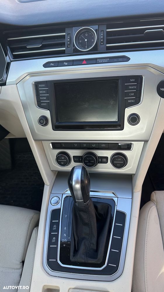 Volkswagen Passat 1.8 TSI (BlueMotion Technology) DSG Highline - 16