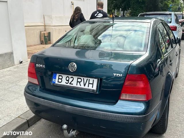 Volkswagen Bora - 3
