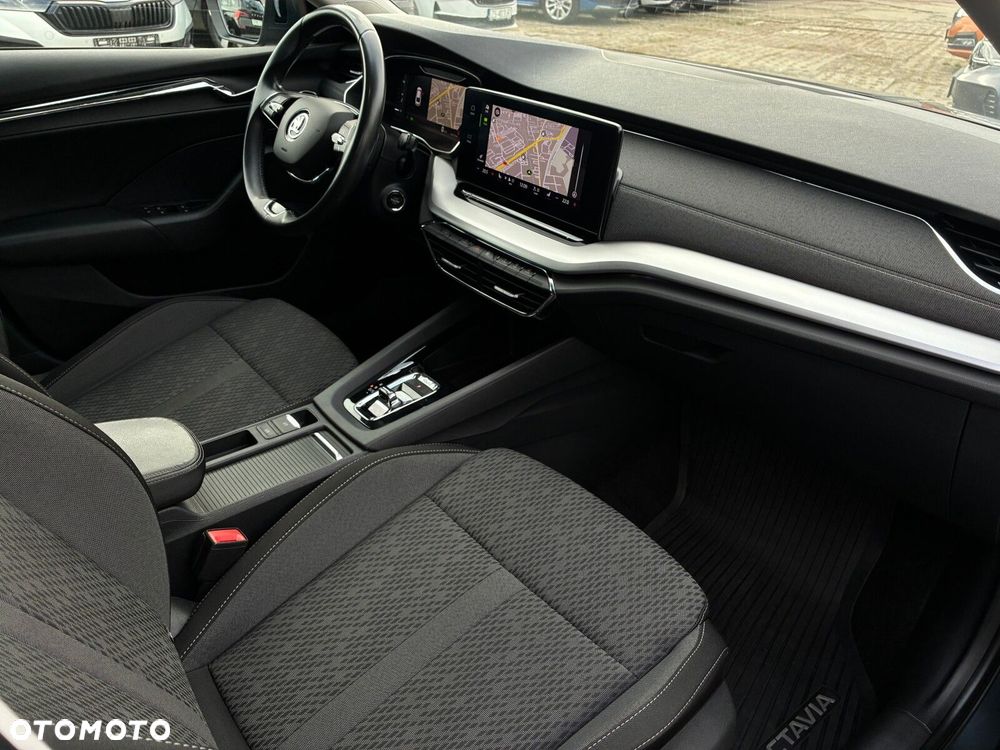 Skoda Octavia 2.0 TDI 4x4 Style DSG - 25