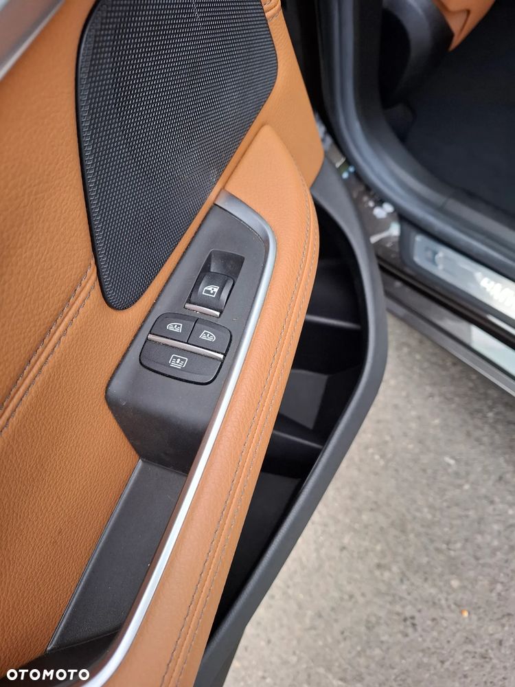 BMW 6GT - 20
