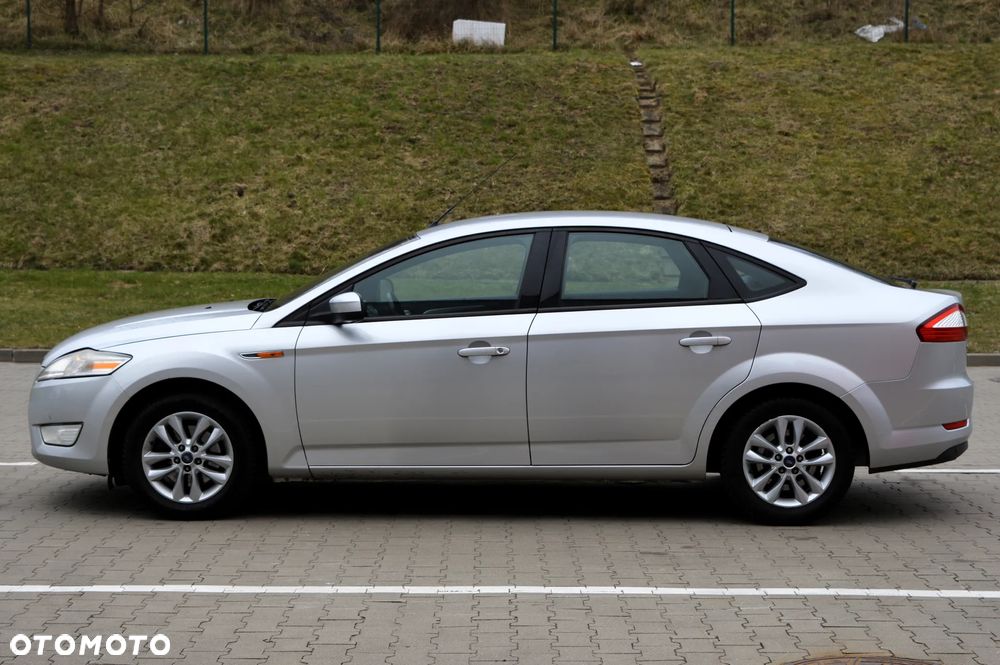 Ford Mondeo 1.8 TDCi Gold X - 24