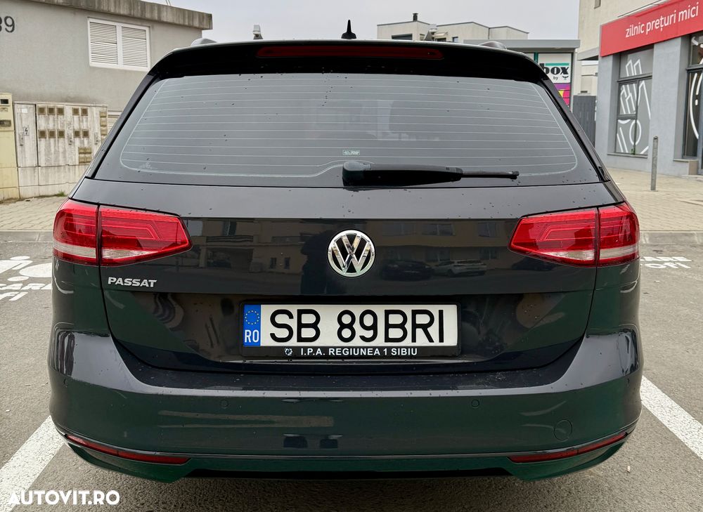Volkswagen Passat 2.0 TDI Comfortline - 9