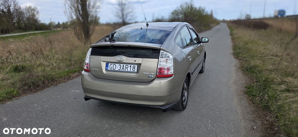 Toyota Prius 1.5 VVT-i Sol - 5