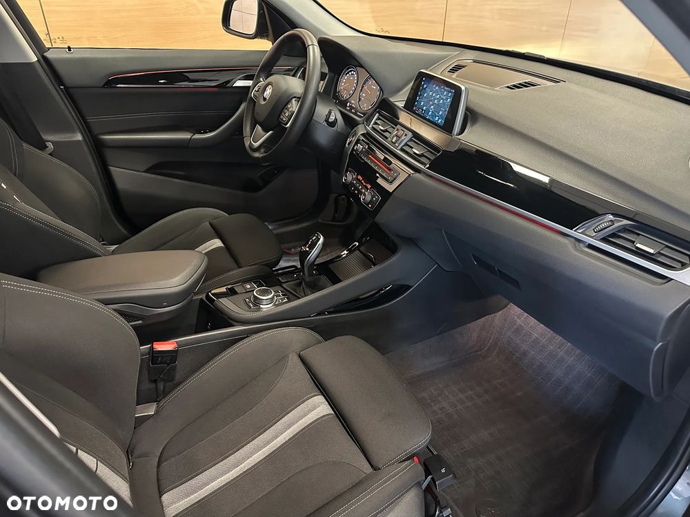 BMW X1 sDrive18i GPF Sport Line - 8