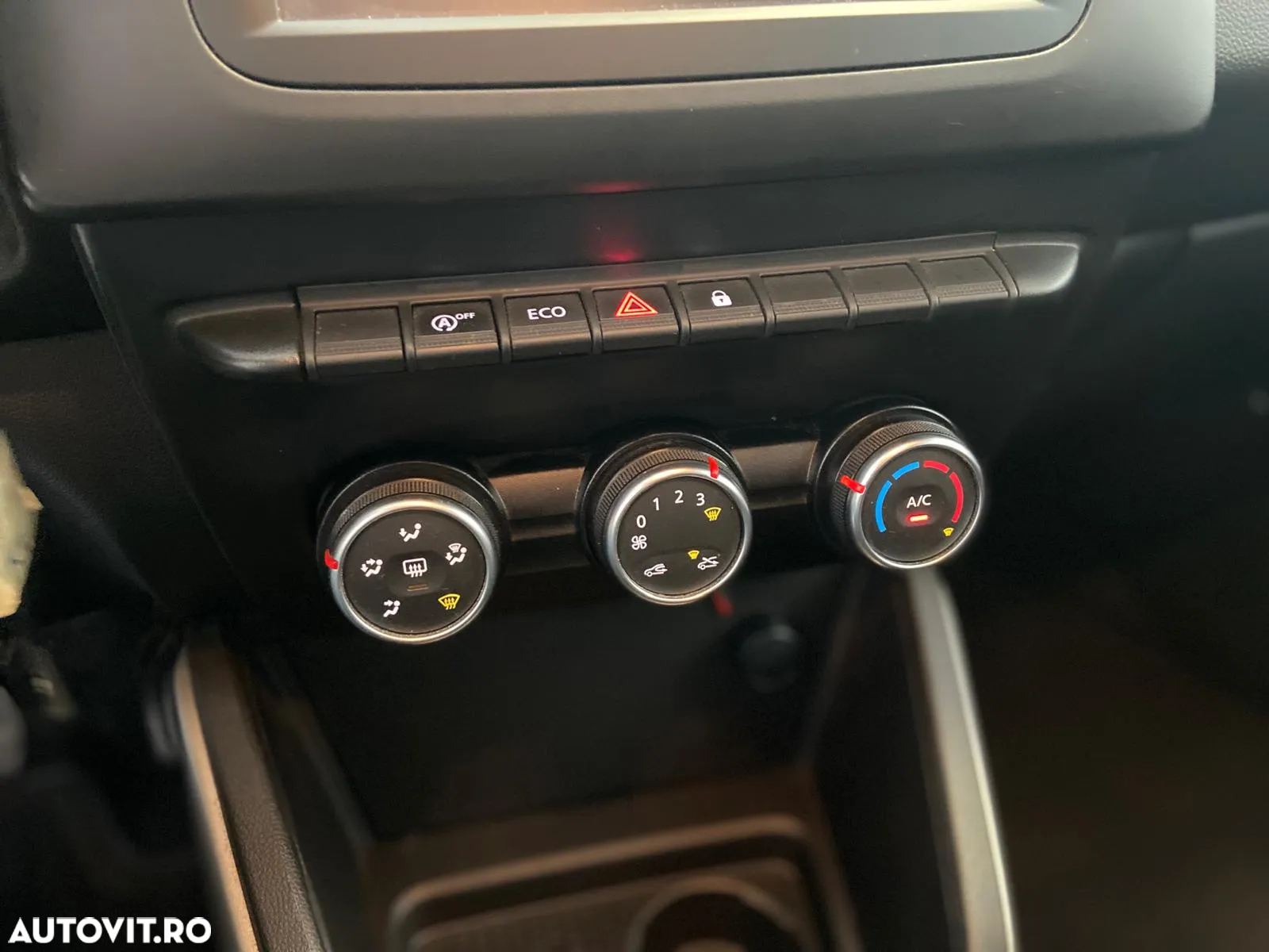Dacia Duster ECO-G 100 SL BlueLine - 11