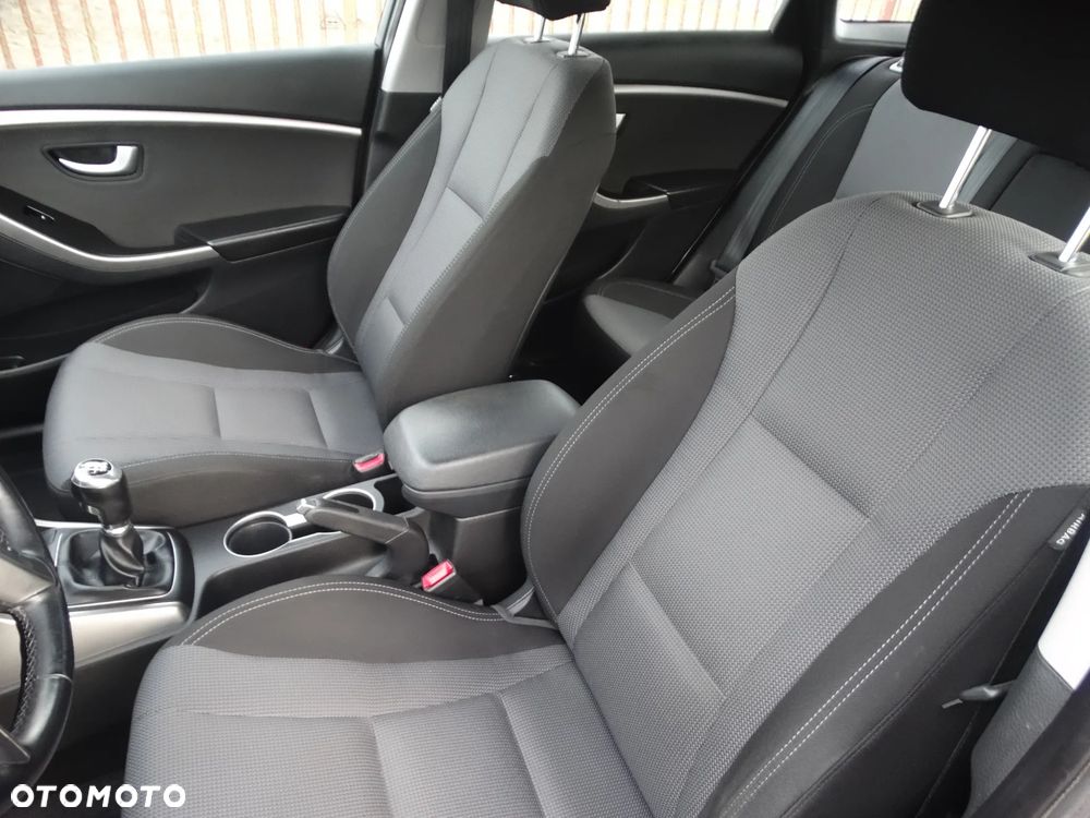 Hyundai i30 - 11