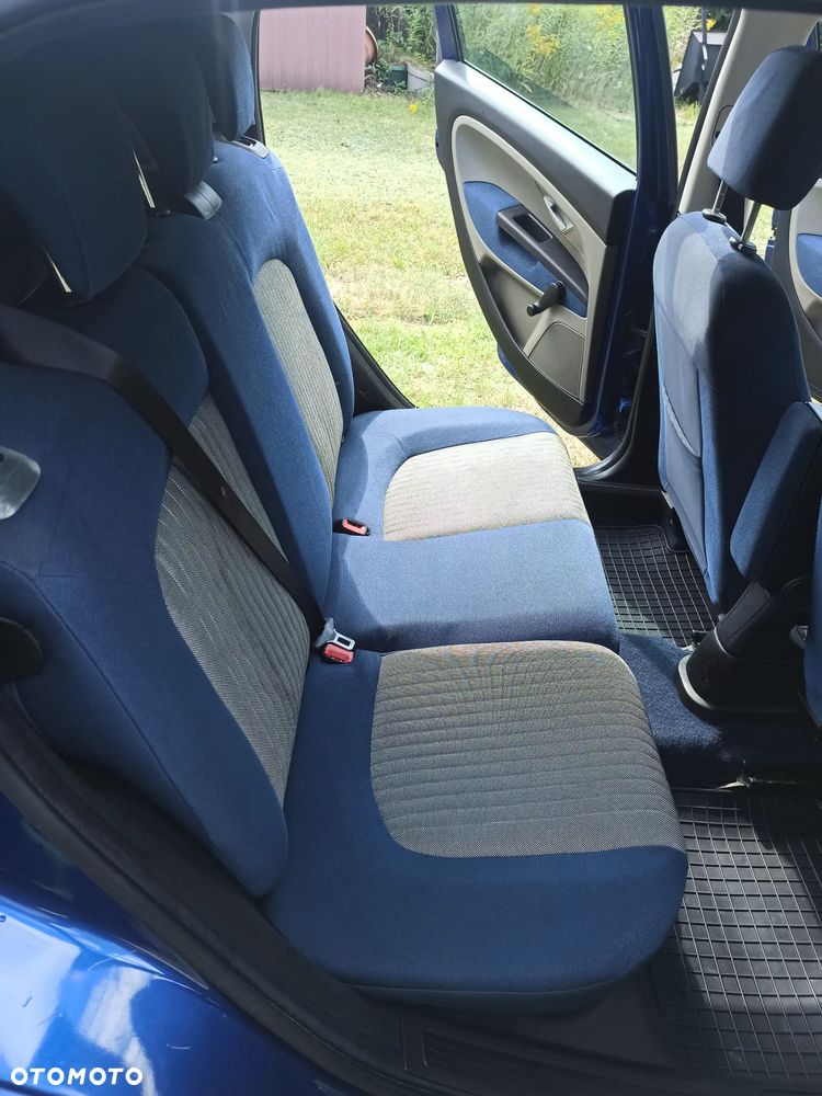 Fiat Grande Punto - 19
