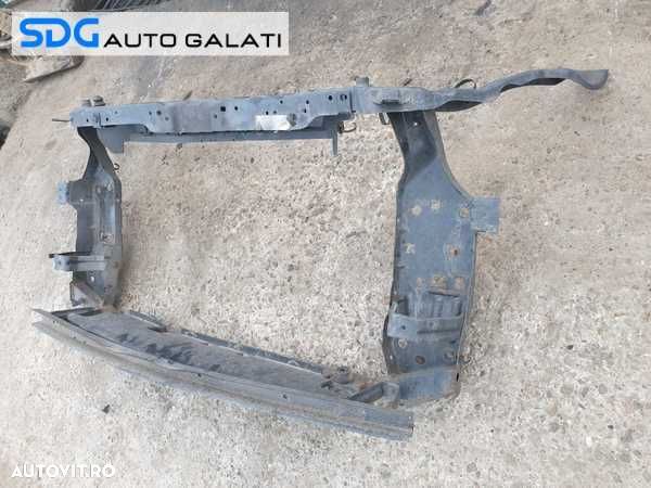 Trager Tragher Panou Frontal Calandru Nissan Qashqai 2007 - 2013 - 1