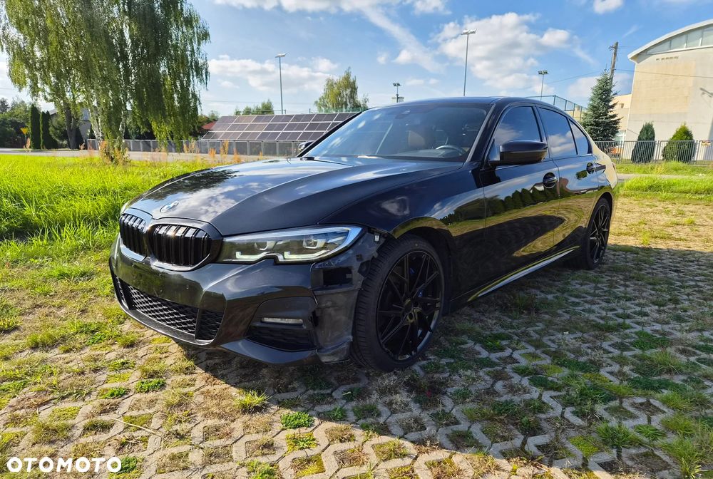 BMW Seria 3 330i xDrive M Sport Shadow - 3