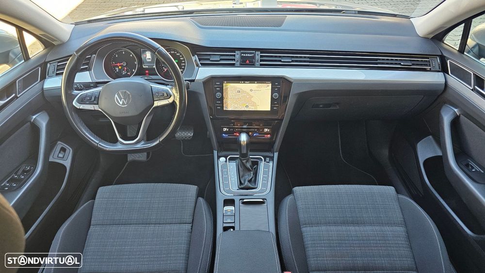 VW Passat Variant 2.0 TDi Business DSG - 14