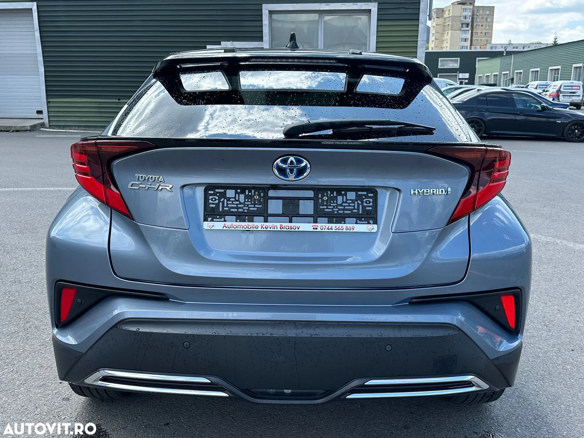Toyota C-HR 2.0 HSD 184 CP 4x2 CVT Classy Bi-Tone - 10