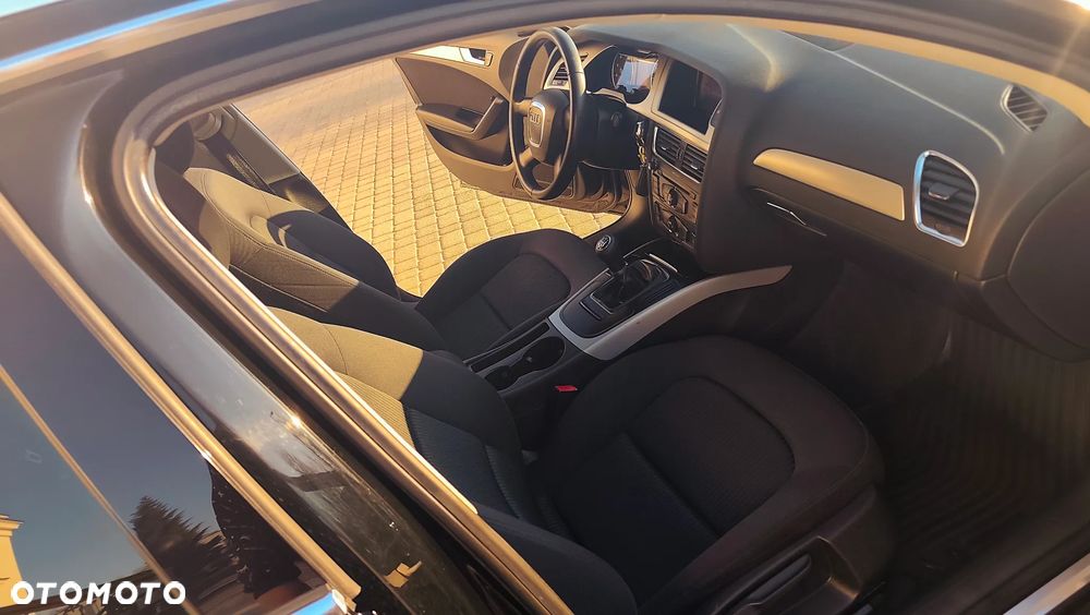 Audi A4 Avant 1.8 TFSI Attraction - 24