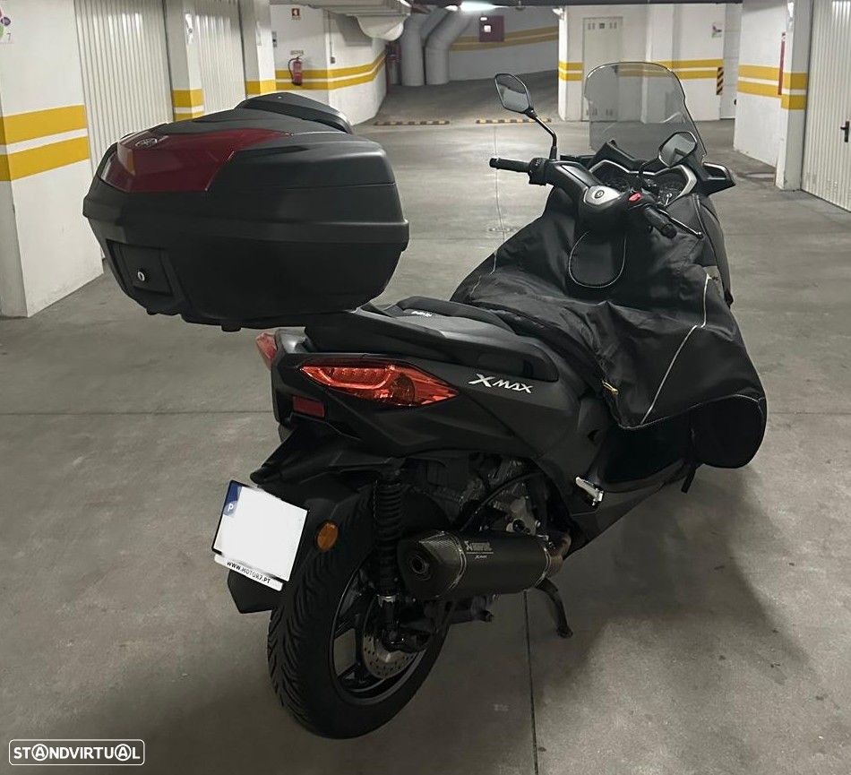 Yamaha X-Max - 9