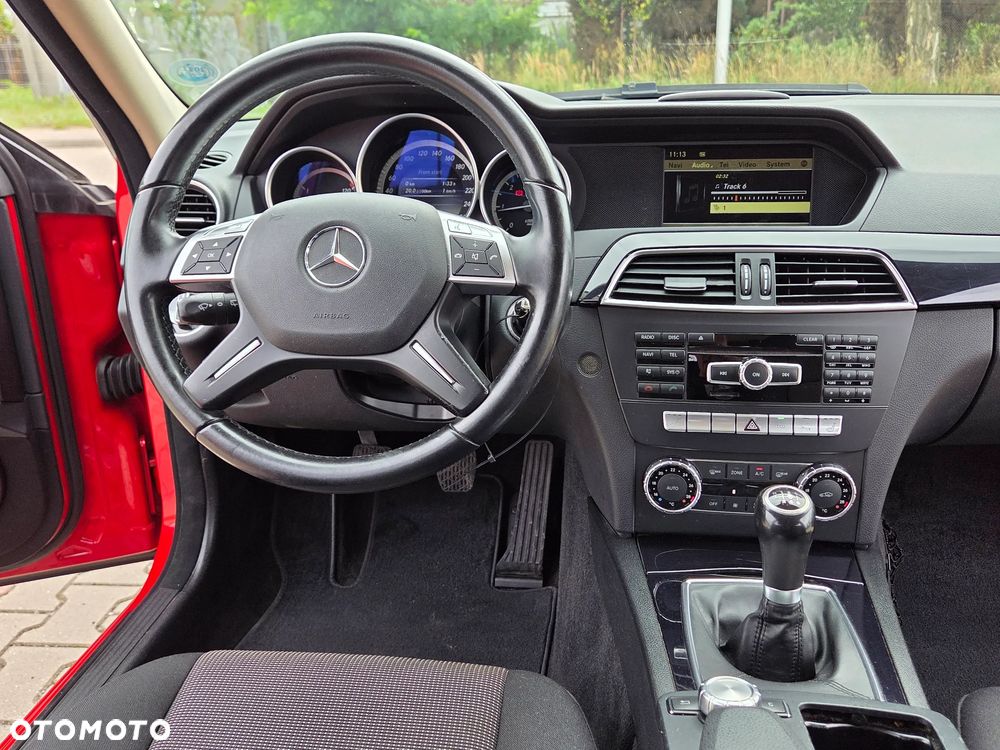 Mercedes-Benz Klasa C 250 CDI DPF BlueEFFICIENCY - 22