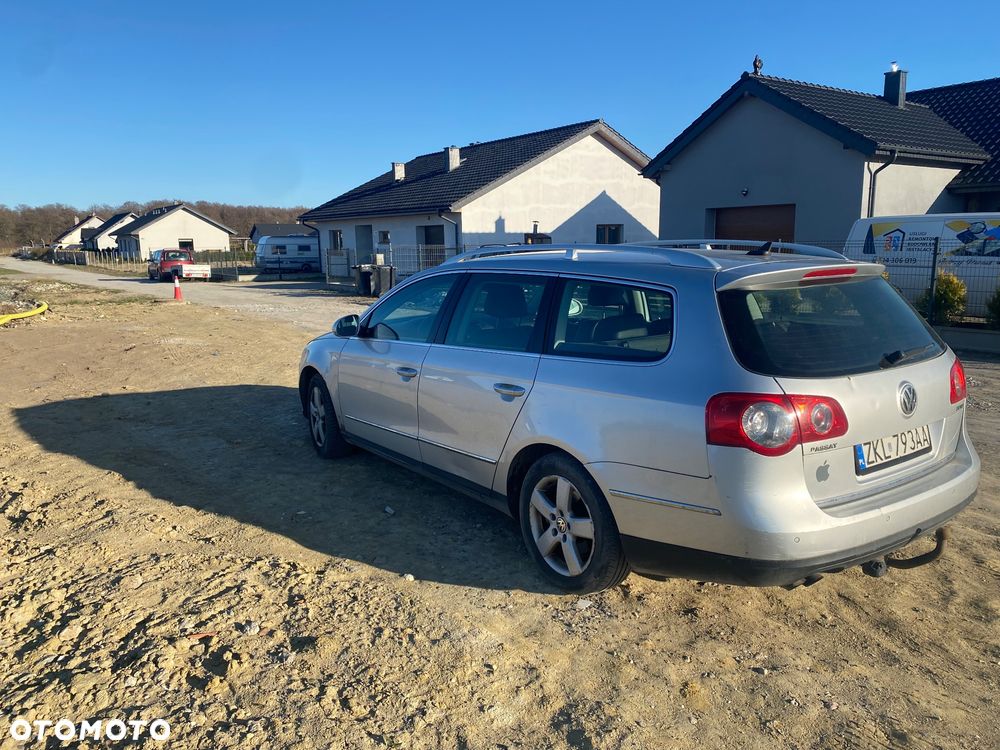 Volkswagen Passat 2.0 TDI Highline DSG - 3