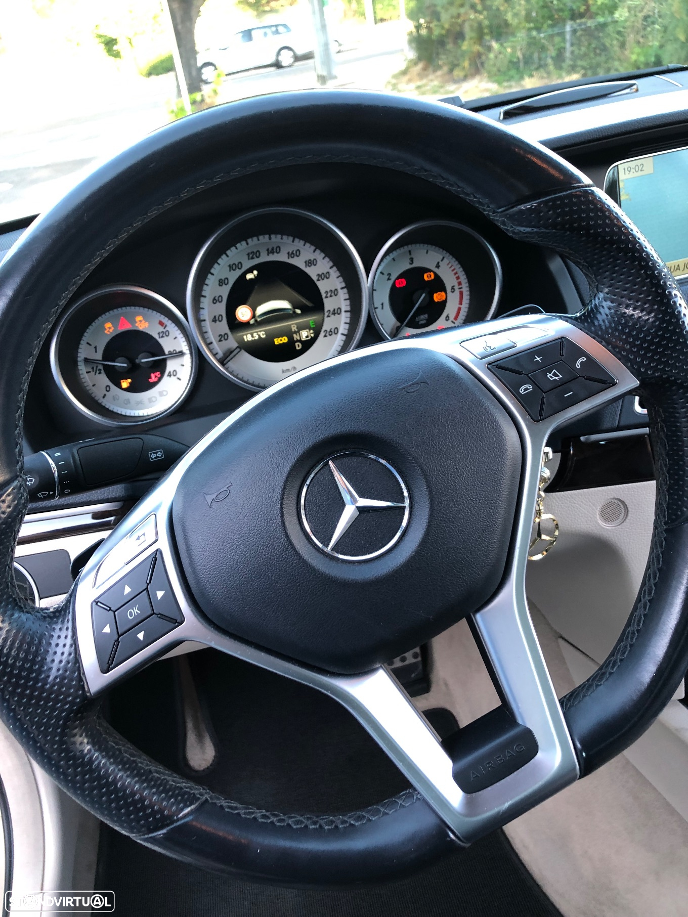 Mercedes-Benz E 250 - 18