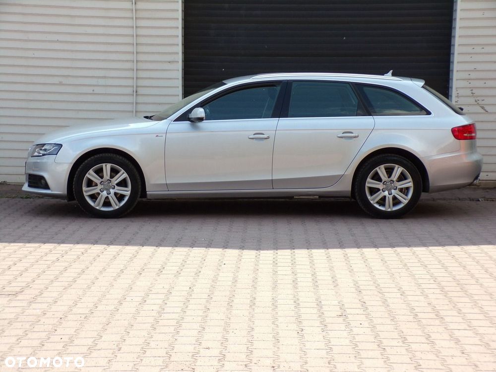 Audi A4 Avant - 10