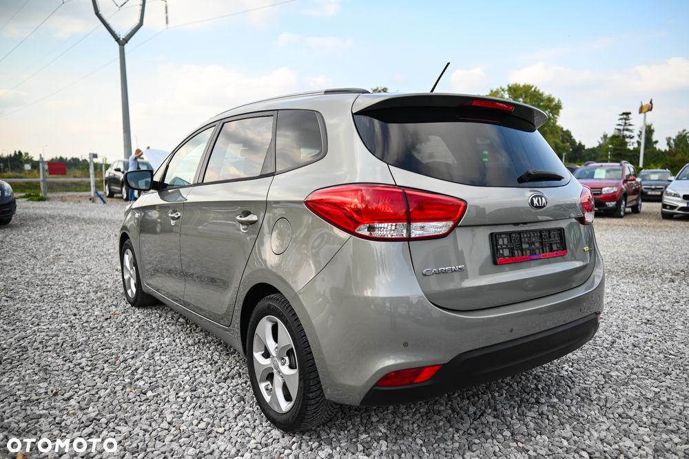 Kia Carens 1.7 CRDi S 7os - 5