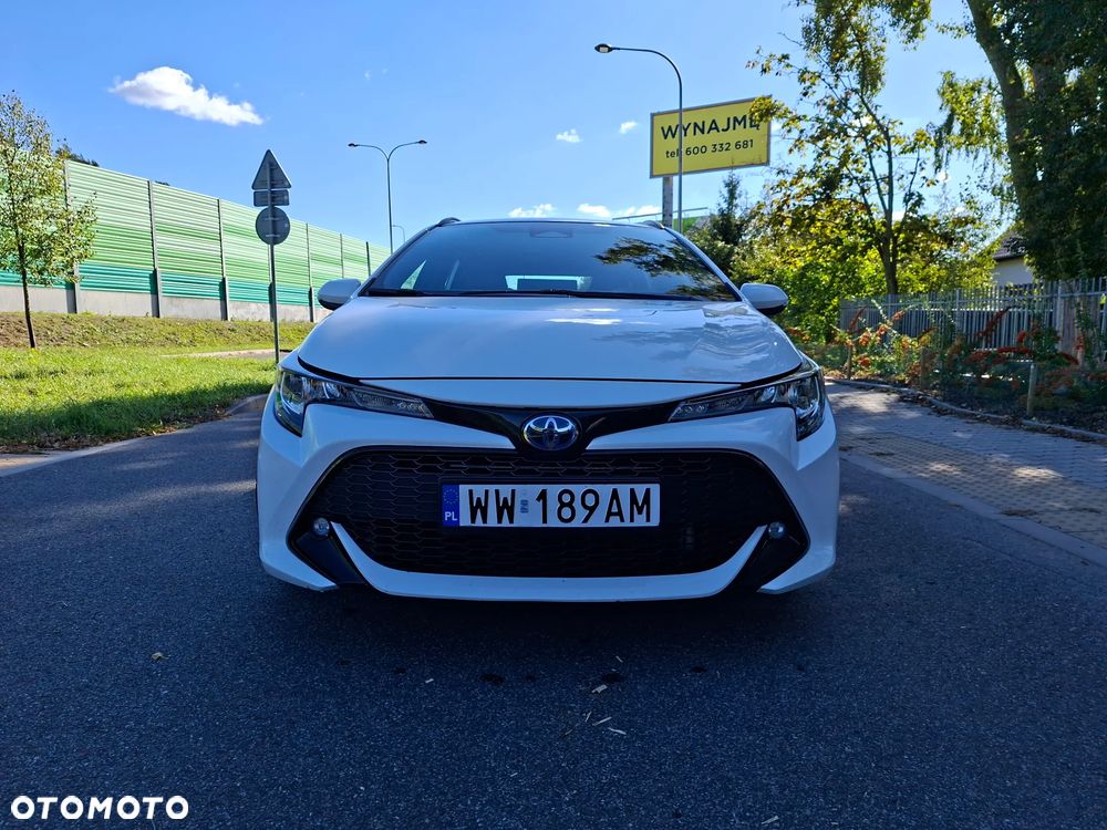 Toyota Corolla ver-1-8-hybrid-active - 2
