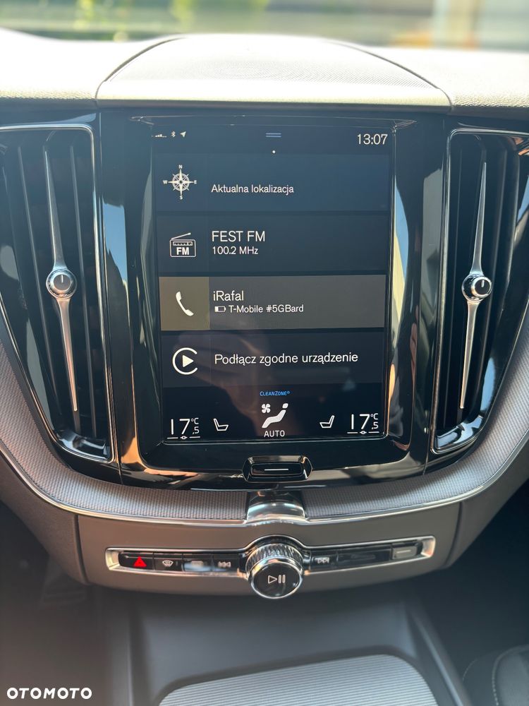 Volvo XC 60 B5 D AWD R-Design - 8