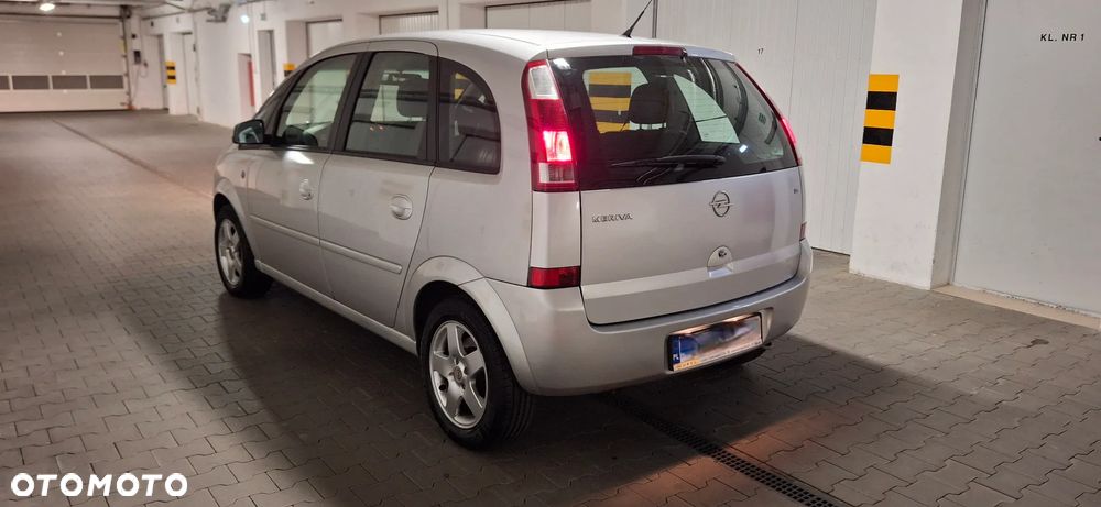 Opel Meriva 1.8 16V Cosmo - 4