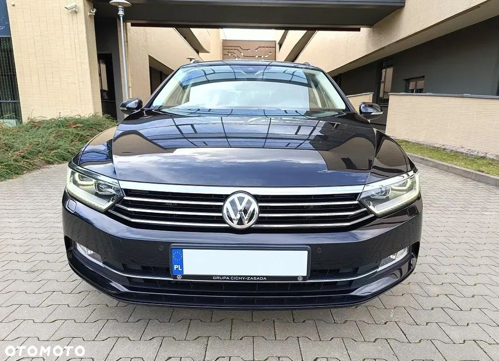 Volkswagen Passat - 10