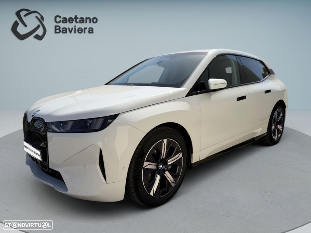 BMW ix xDrive 45 - 1