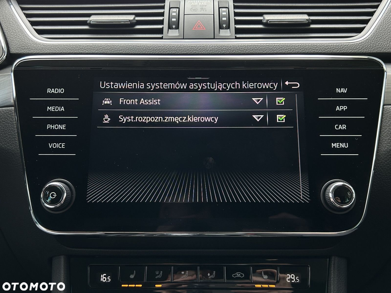 Skoda Superb 2.0 TSI Style DSG - 31
