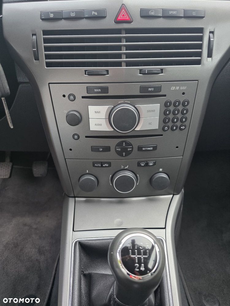 Opel Astra 1.6 Sport - 15