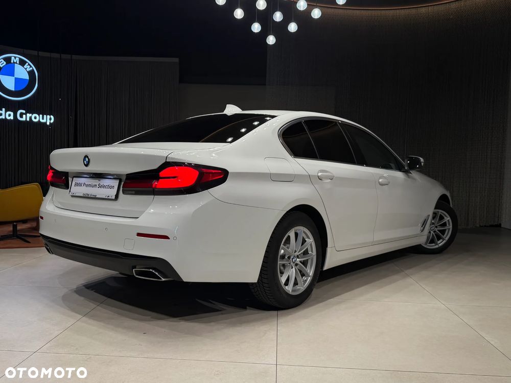 BMW Seria 5 530i xDrive - 2