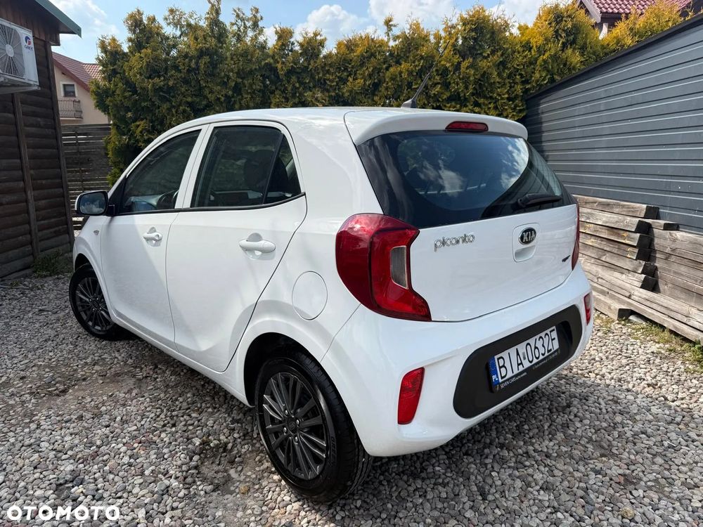 Kia Picanto 1.0 L - 6