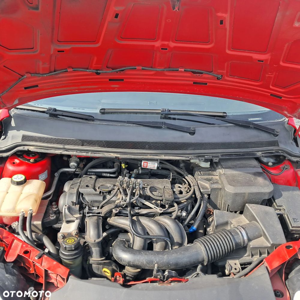 Ford Focus 1.6 16V Ambiente - 14