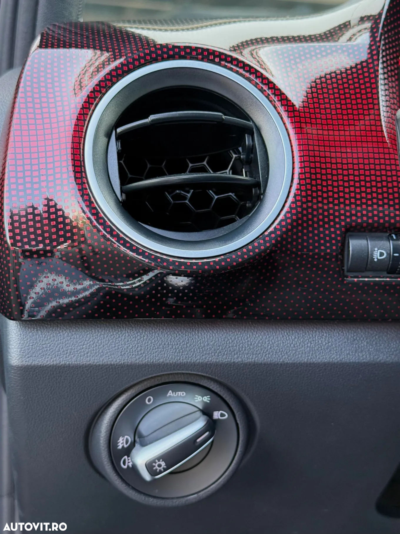 Volkswagen up! GTI - 23