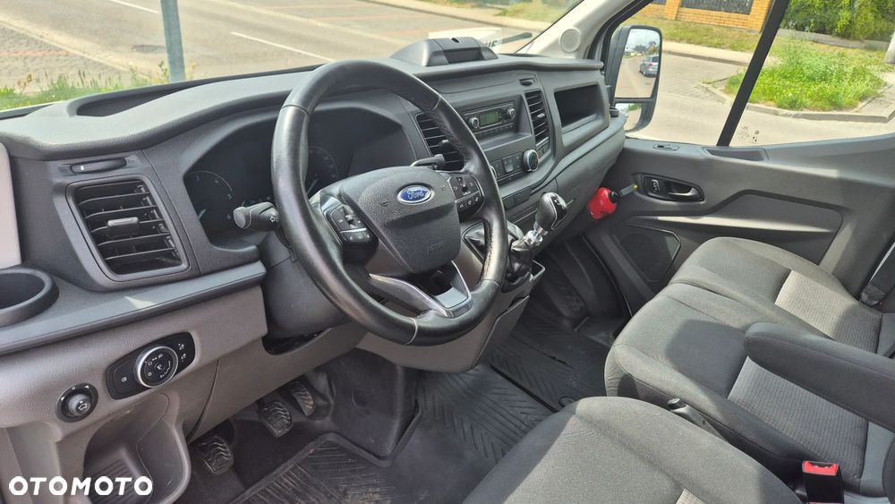 Ford Transit - 10