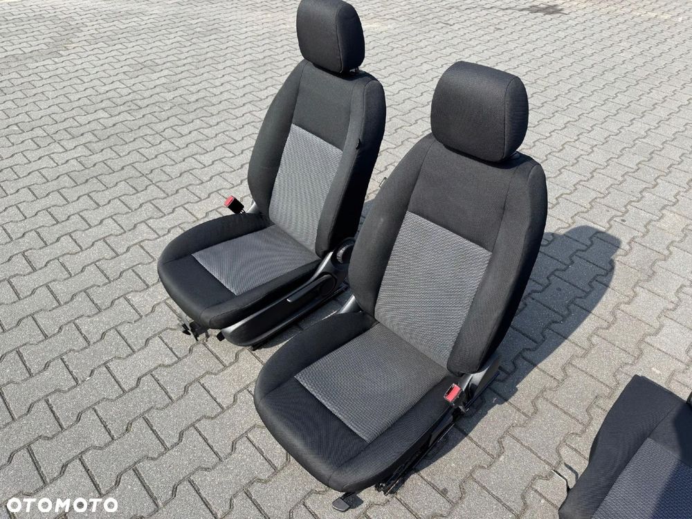 KOMPLET FOTELI + BOCZKI MERCEDES A W177 SEDAN 2021 - 5