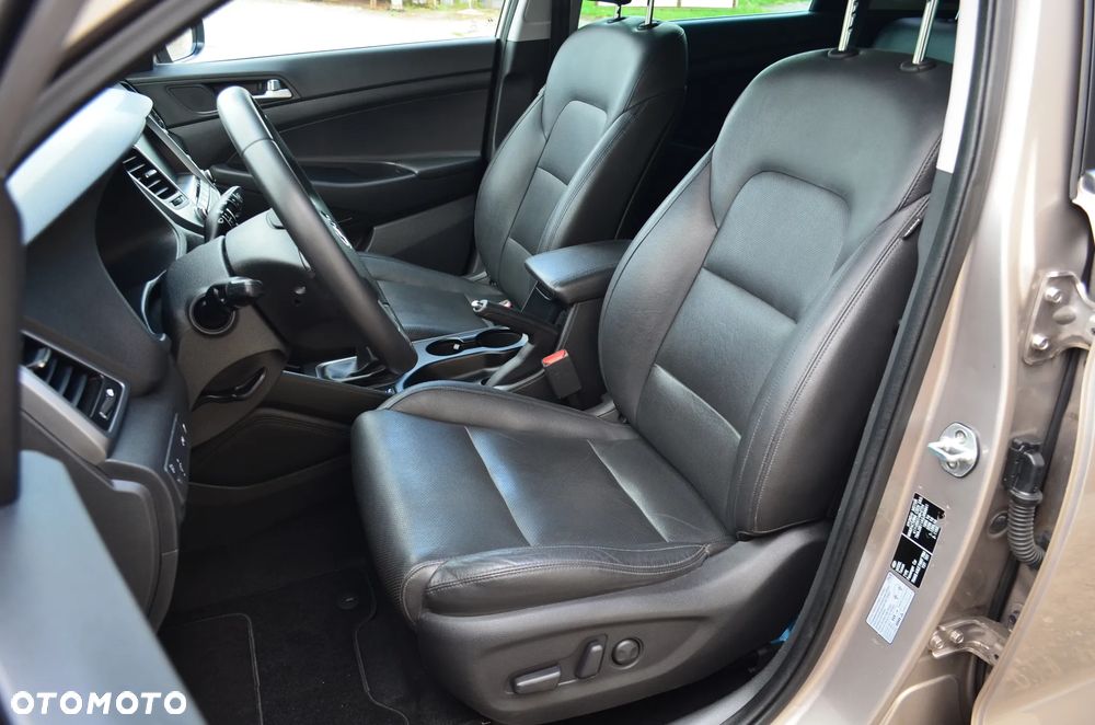 Hyundai Tucson blue 1.6 GDi 2WD Navi - 15