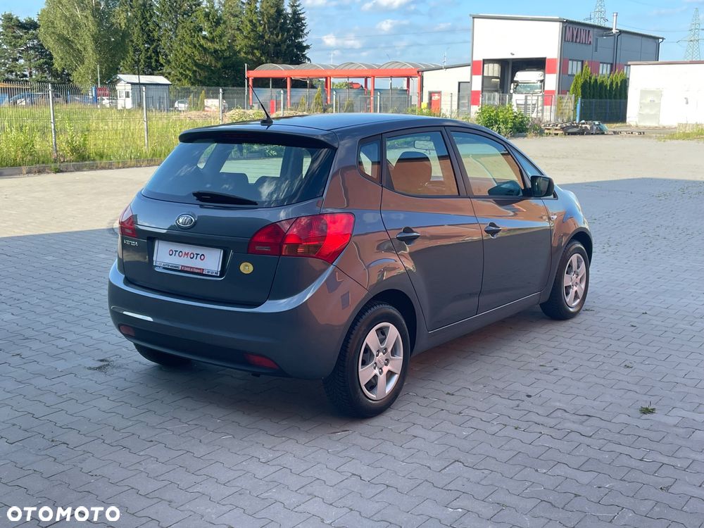Kia Venga 1.4 CVVT Vision - 29