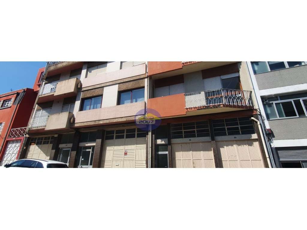 Apartamento T2 em Paranhos - Grande imagem: 2/14