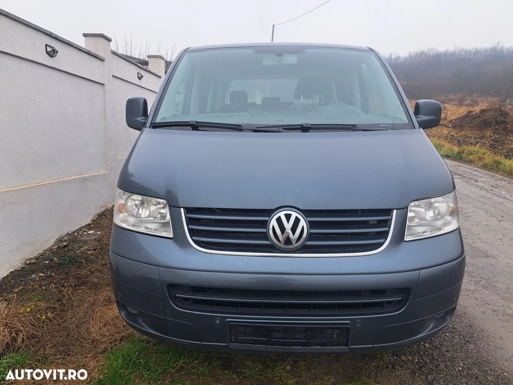Volkswagen Multivan - 2