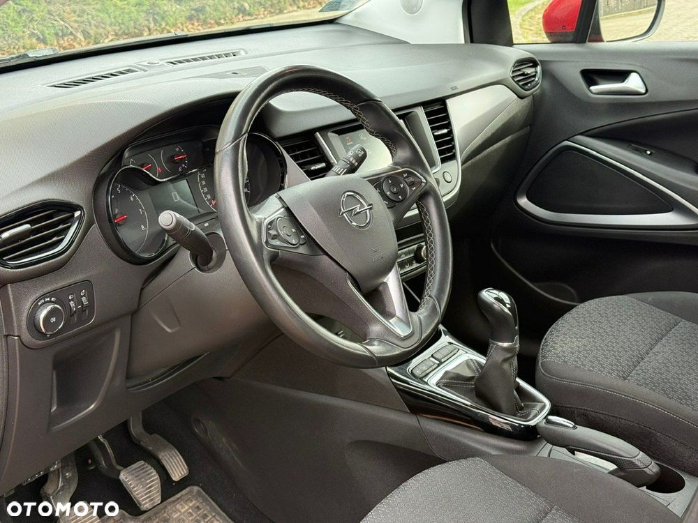 Opel Crossland X - 16