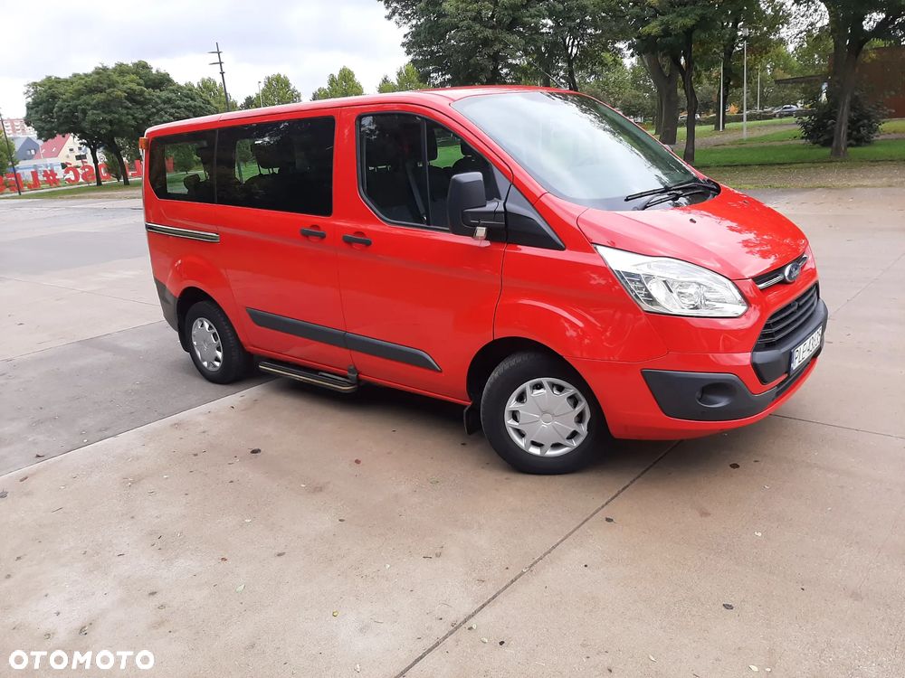 Ford Tourneo Custom - 20