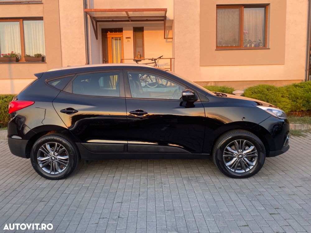 Hyundai ix35 2.0 CRDI 4WD Premium - 8