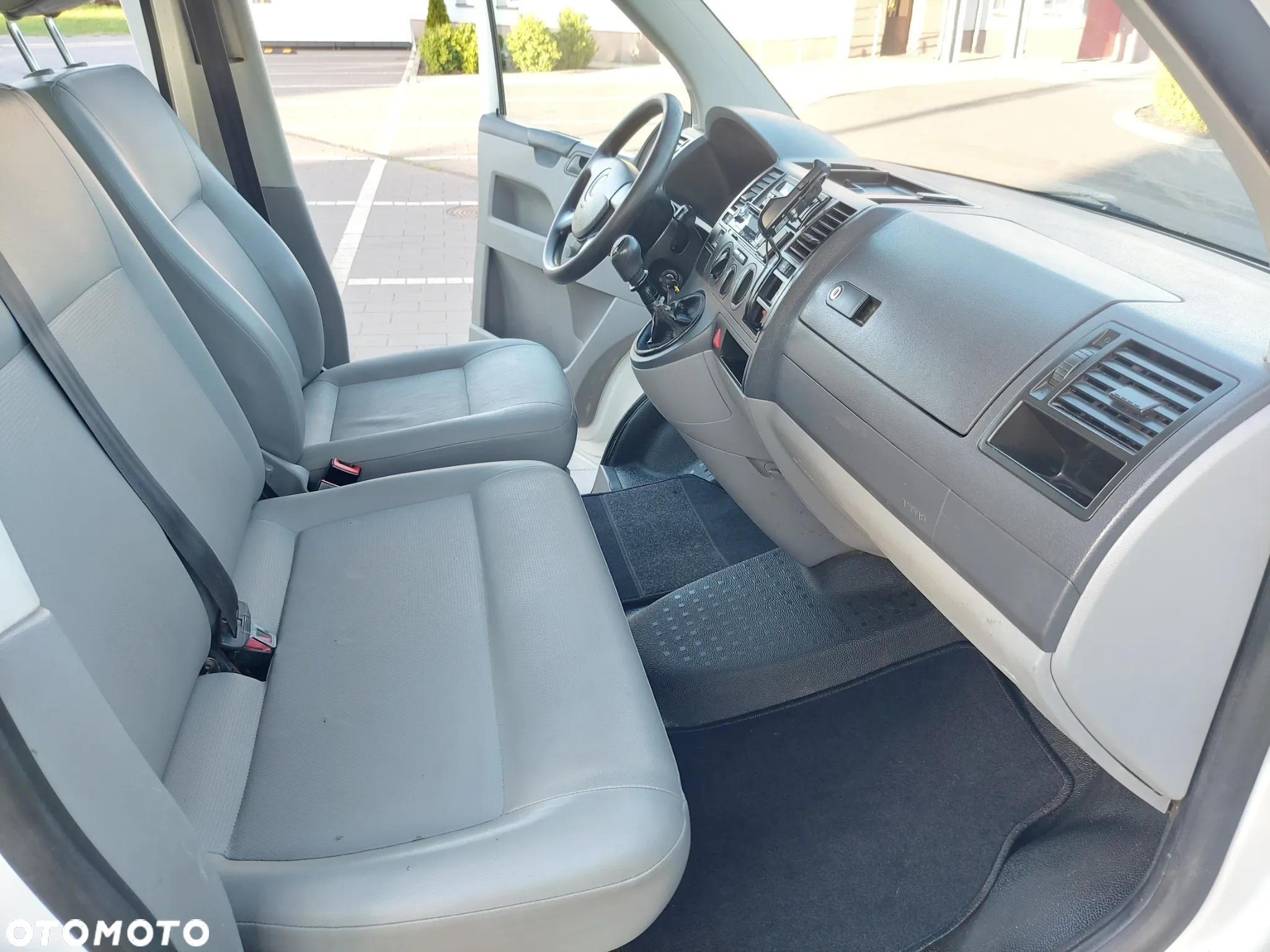 Volkswagen T5 - 9