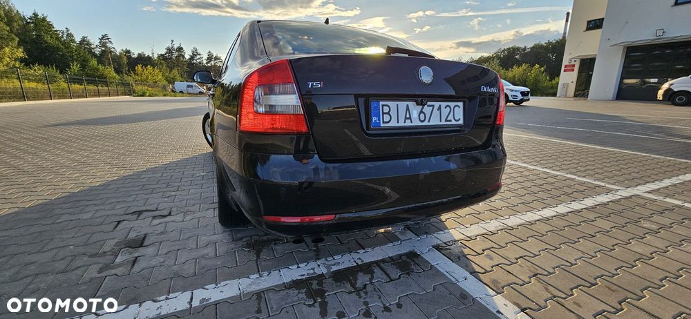 Skoda Octavia 1.8 T FSI Elegance - 2