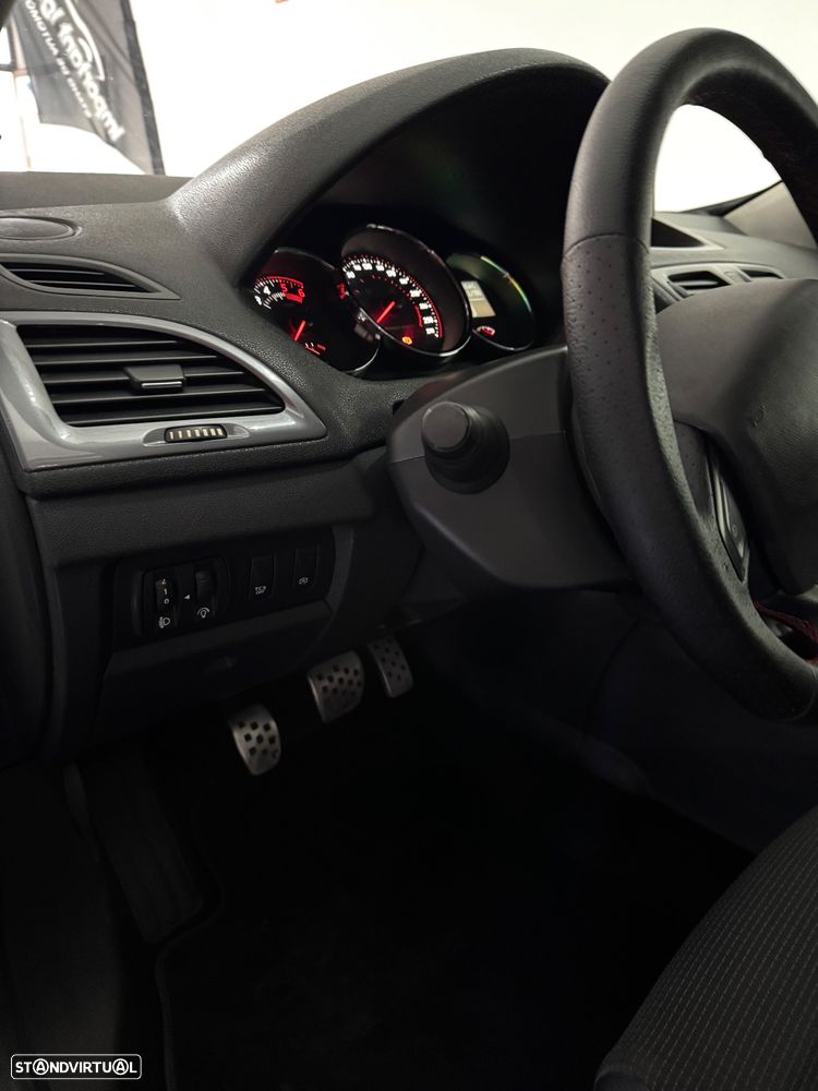 Renault Mégane Coupe 1.5 dCi GT Line SS - 13