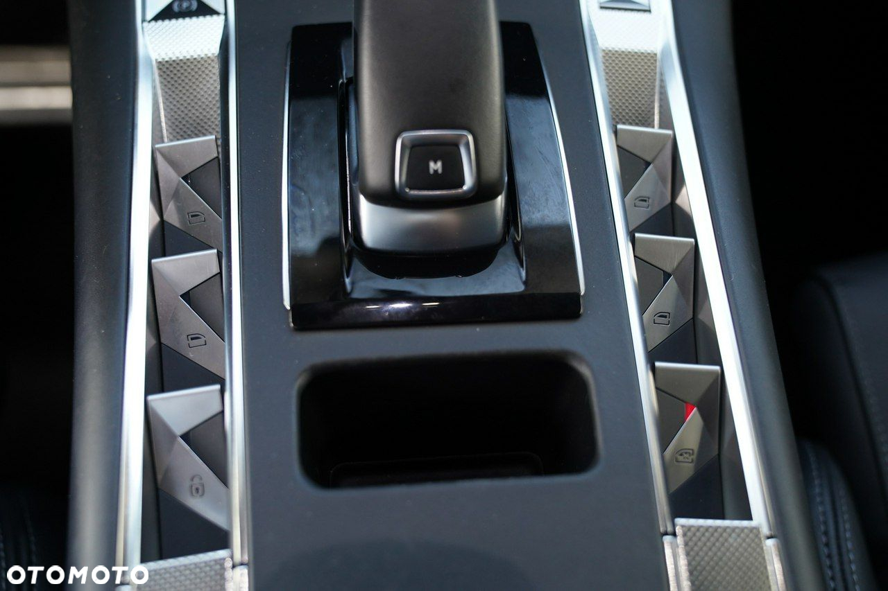 DS Automobiles DS 7 Crossback - 26