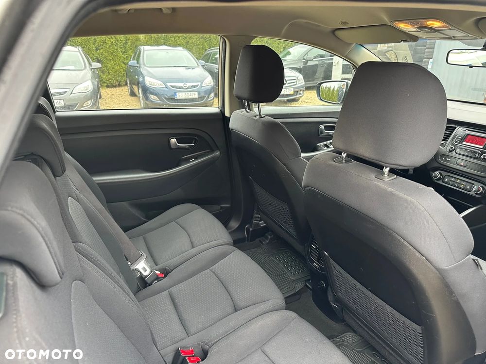 Kia Carens 1.7 CRDi 115 Dream Team Edition - 12
