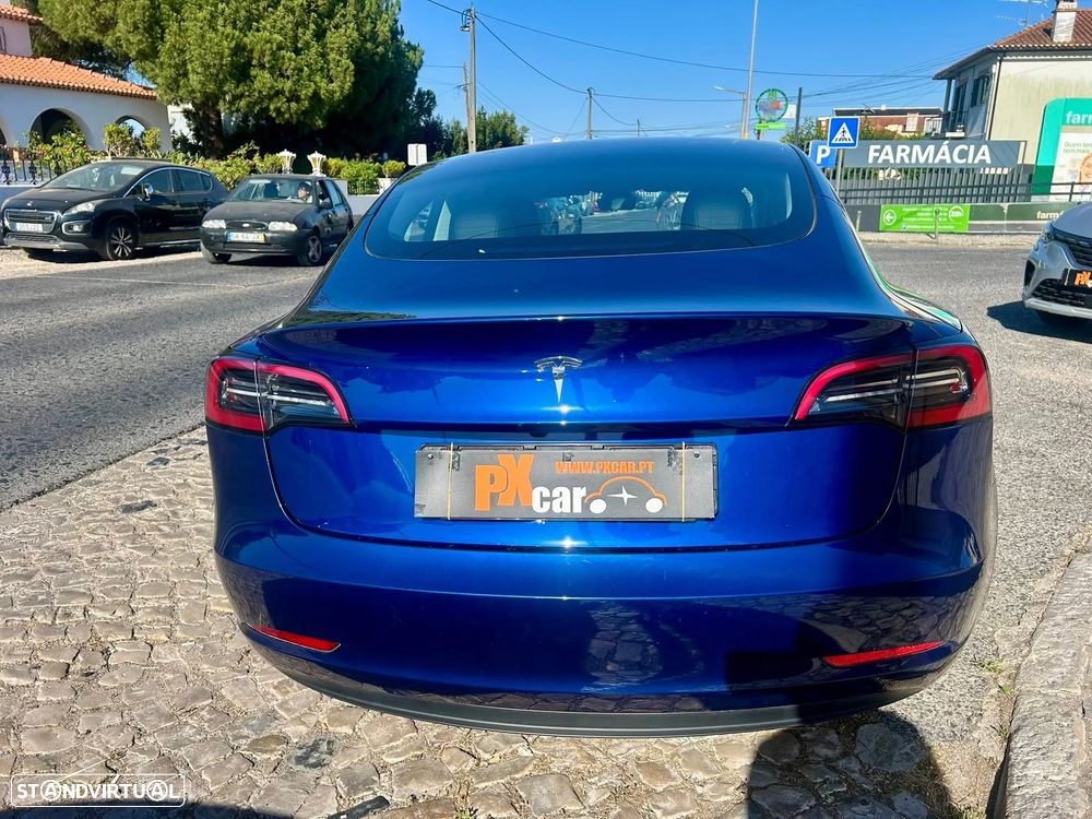 Tesla Model 3 Standard Range Plus RWD - 32