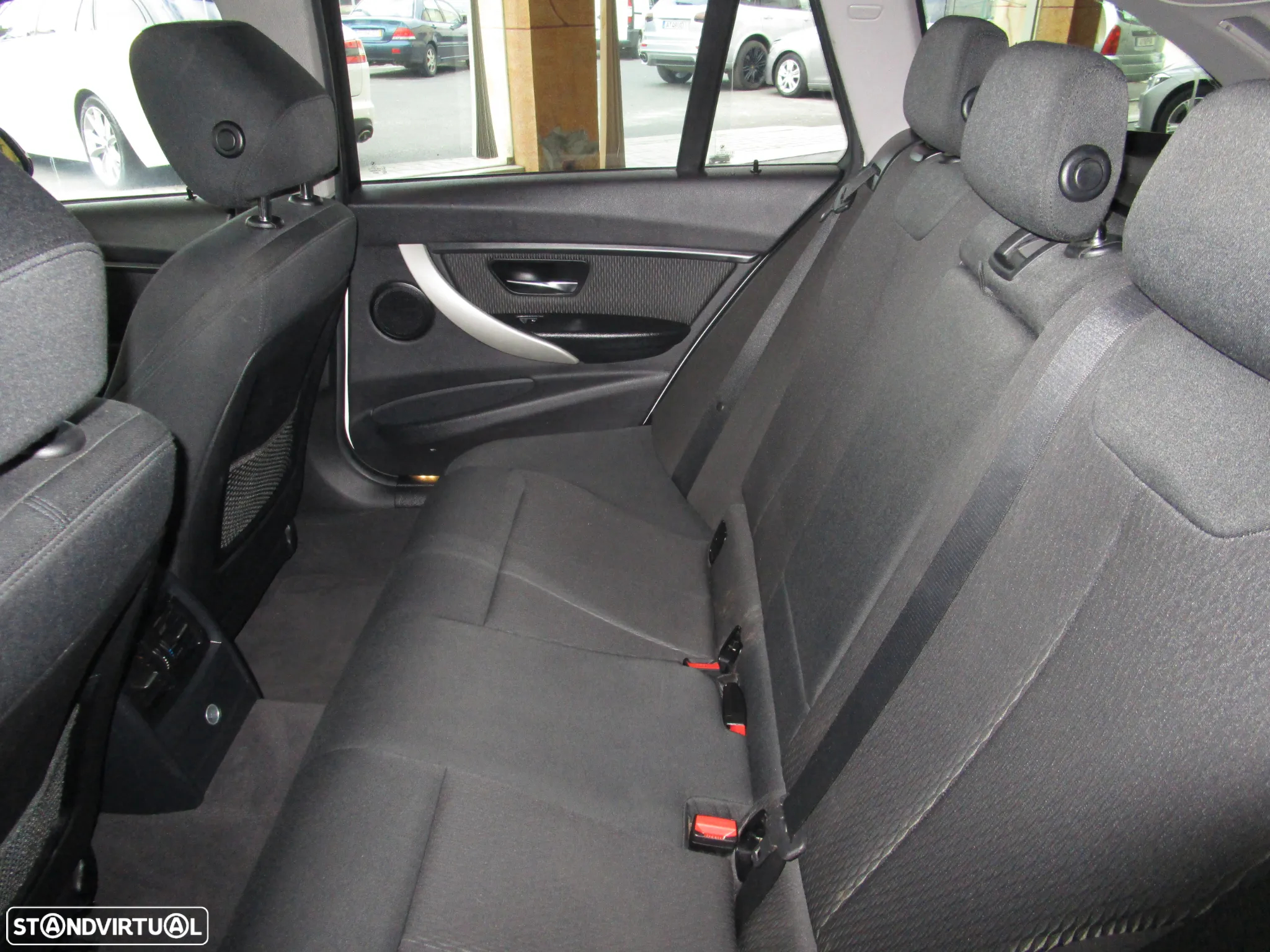 BMW 320 d Touring Aut. Sport Line - 20