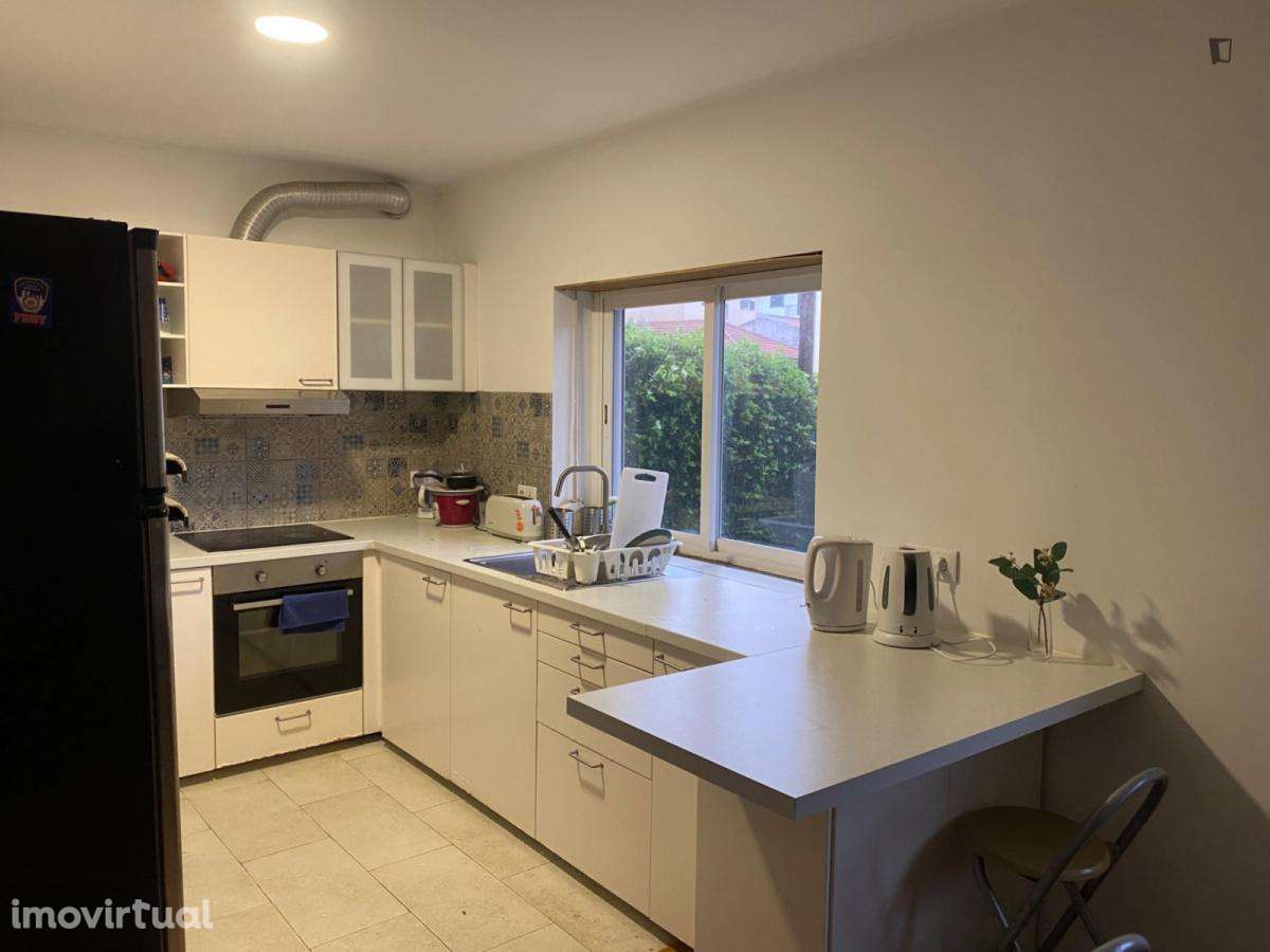 Quarto - localizado em Lisbon - Grande imagem: 3/4